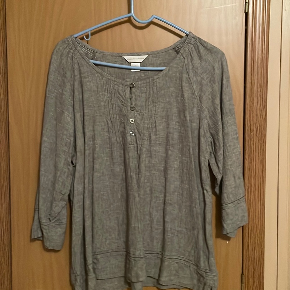 Christopher and Banks Lg top.